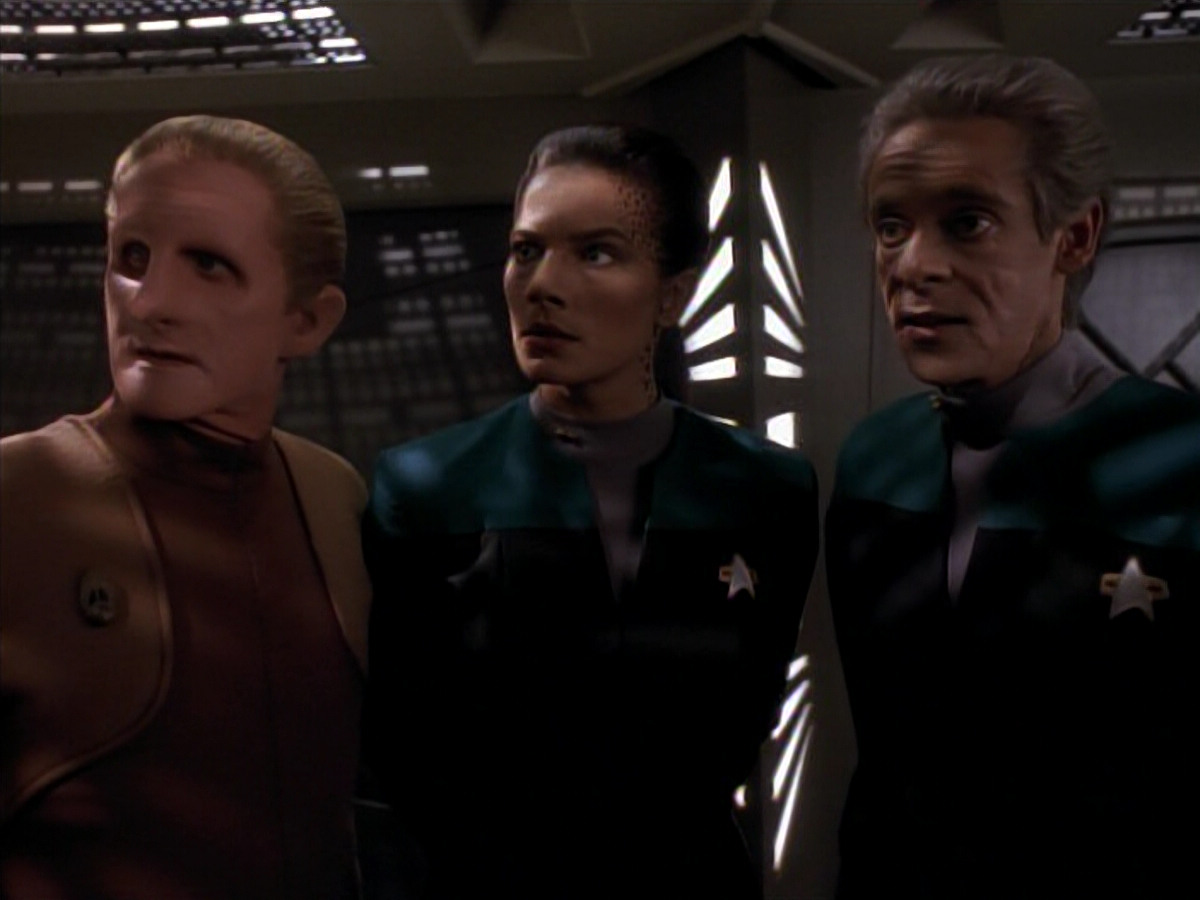 extant_StarTrek_DS9_3x18-DistantVoices_01460.jpg