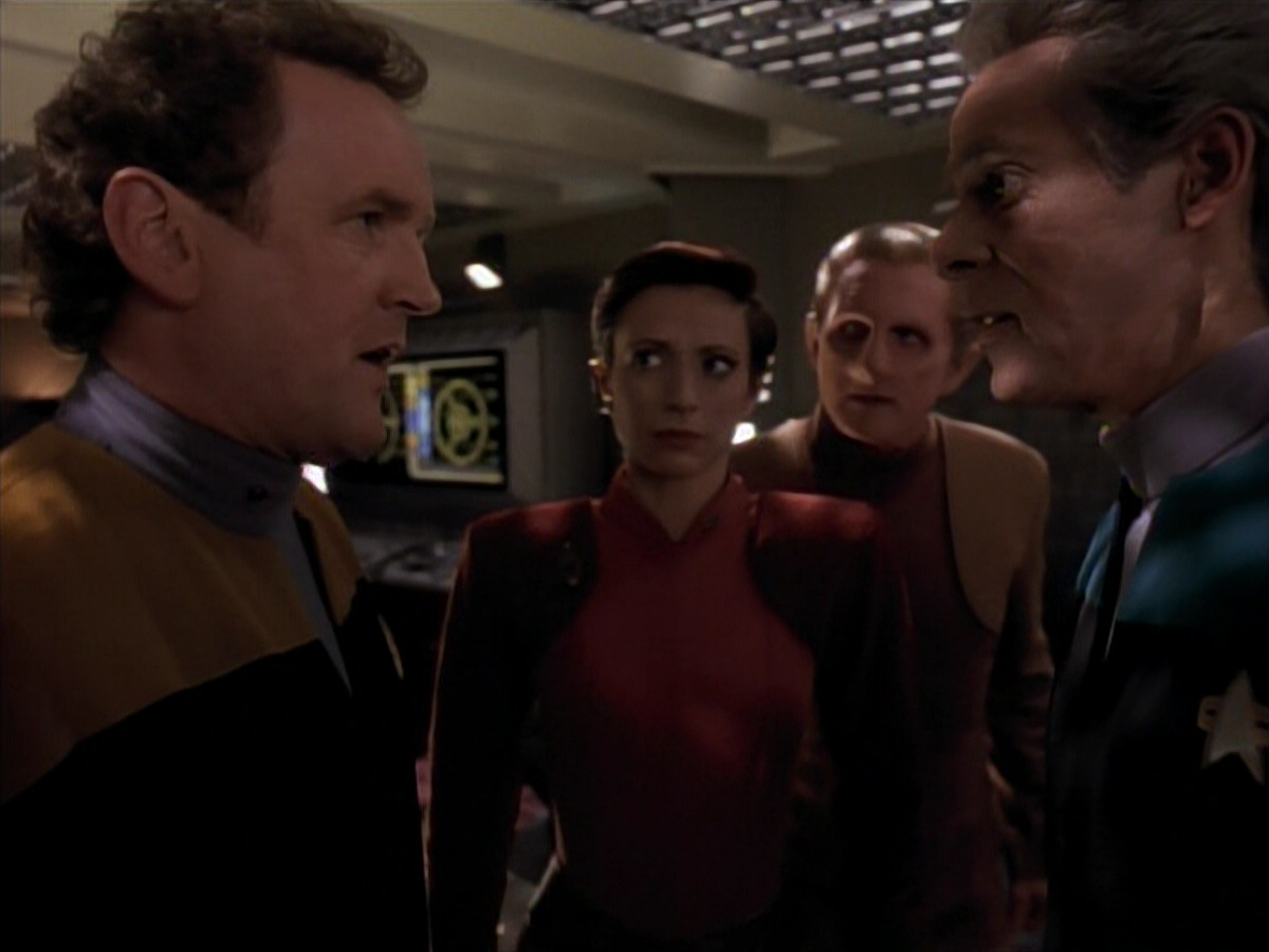extant_StarTrek_DS9_3x18-DistantVoices_01468.jpg