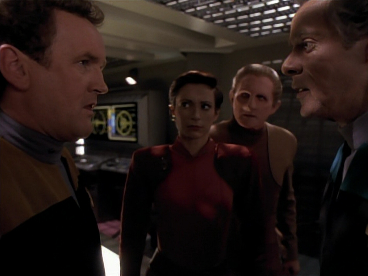extant_StarTrek_DS9_3x18-DistantVoices_01471.jpg