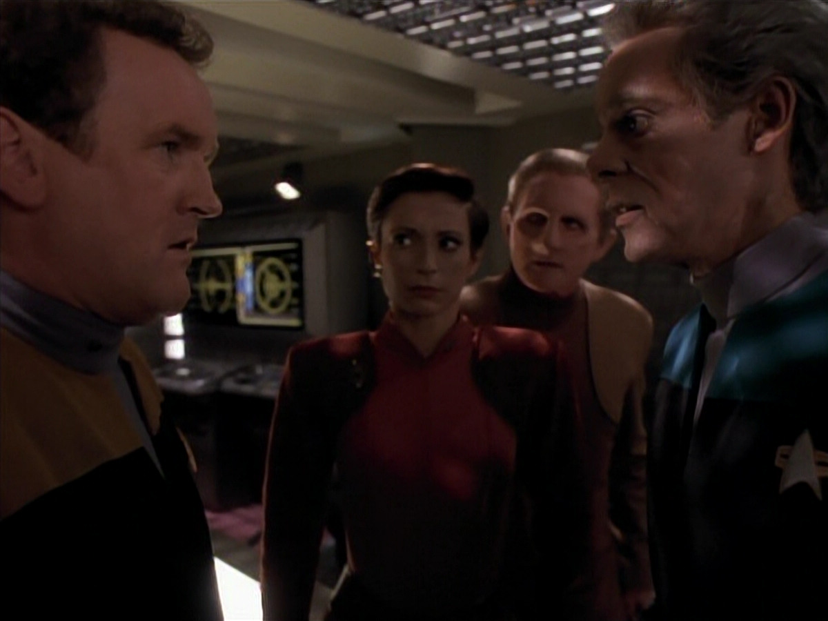 extant_StarTrek_DS9_3x18-DistantVoices_01473.jpg