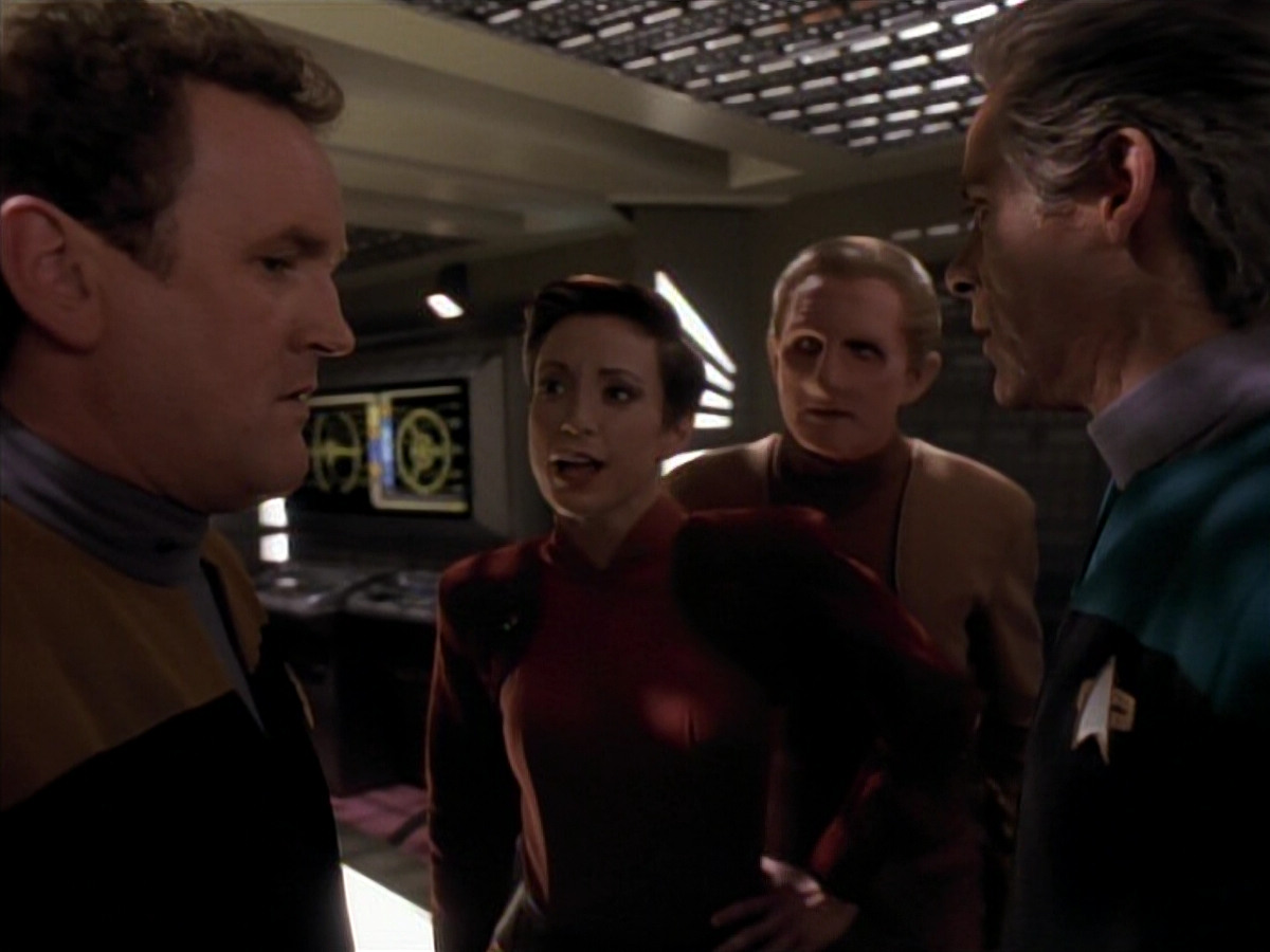 extant_StarTrek_DS9_3x18-DistantVoices_01477.jpg