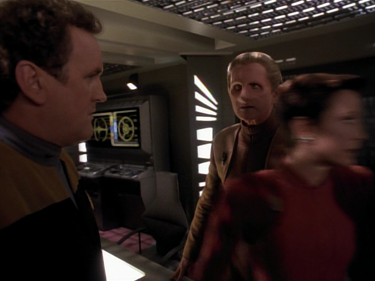 extant_StarTrek_DS9_3x18-DistantVoices_01485.jpg