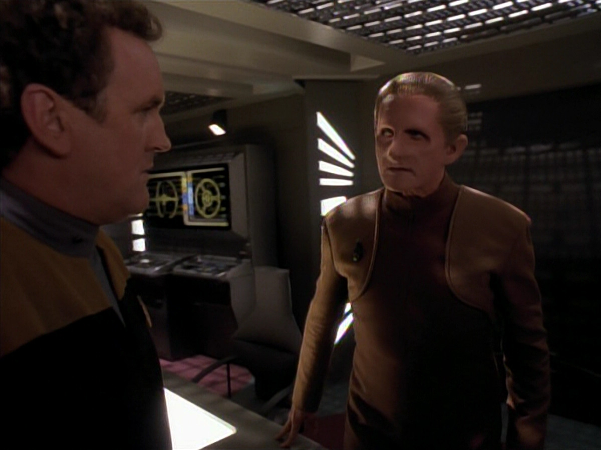 extant_StarTrek_DS9_3x18-DistantVoices_01486.jpg