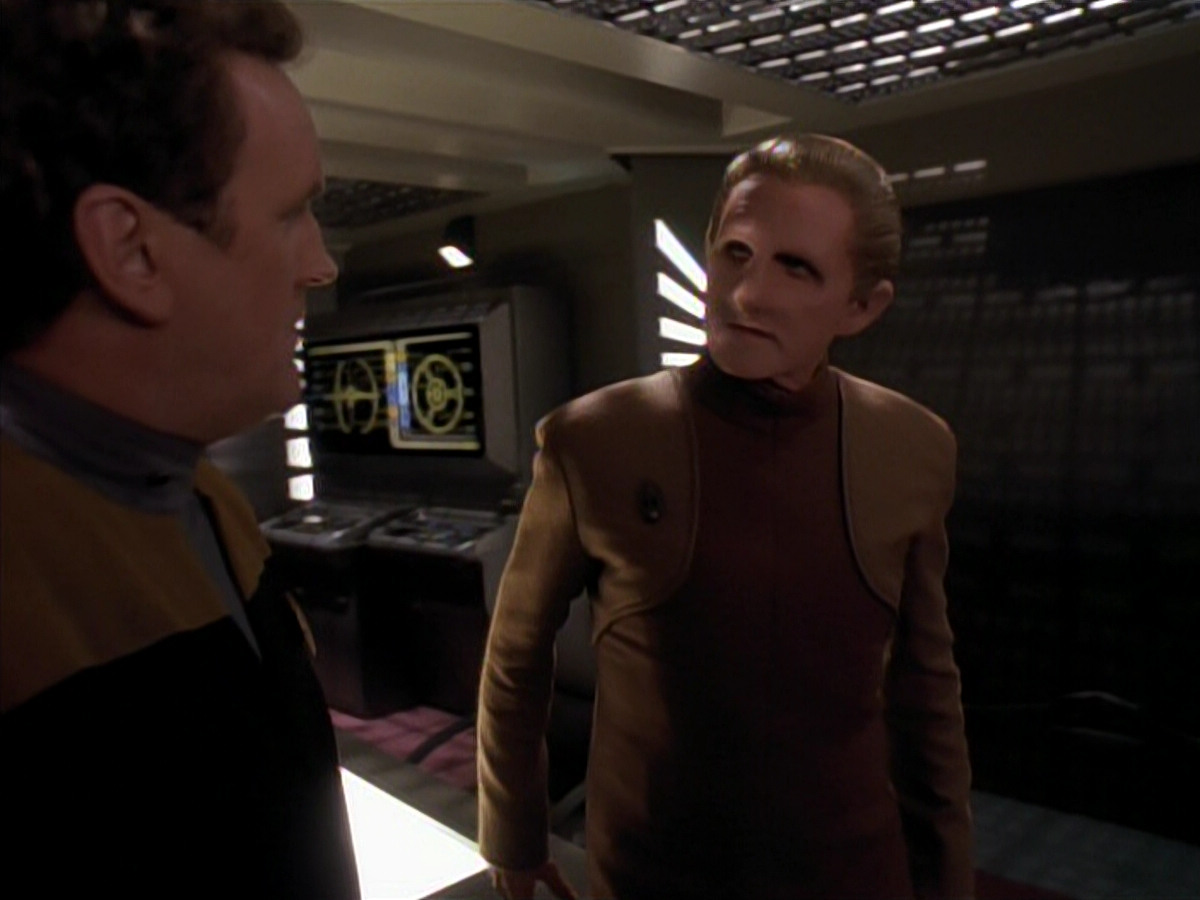 extant_StarTrek_DS9_3x18-DistantVoices_01488.jpg