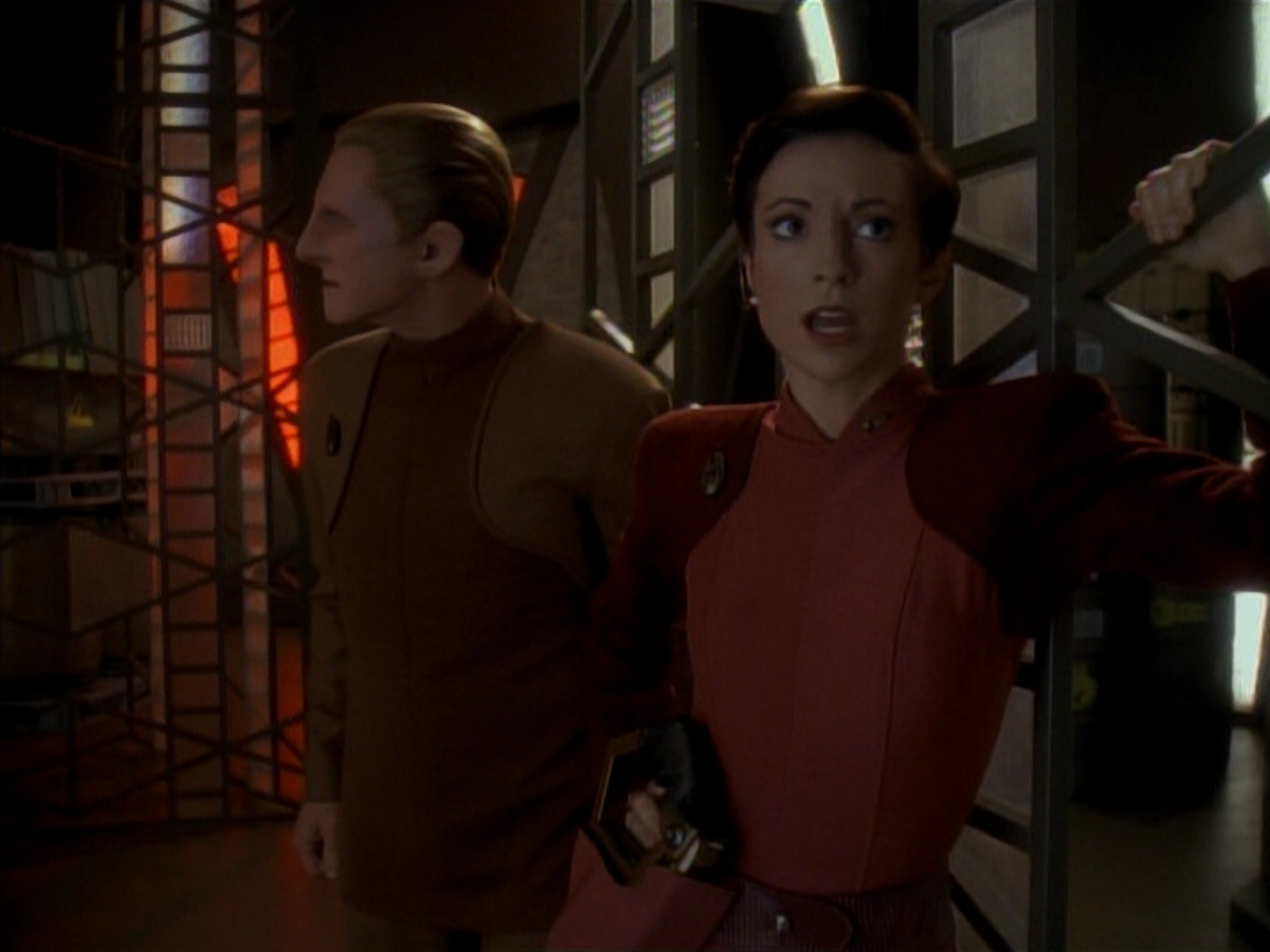 extant_StarTrek_DS9_3x18-DistantVoices_01538.jpg