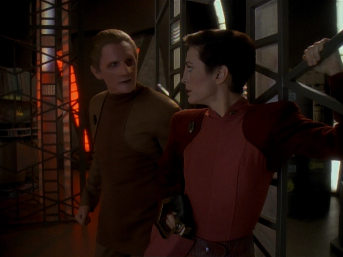 extant_StarTrek_DS9_3x18-DistantVoices_01543.jpg
