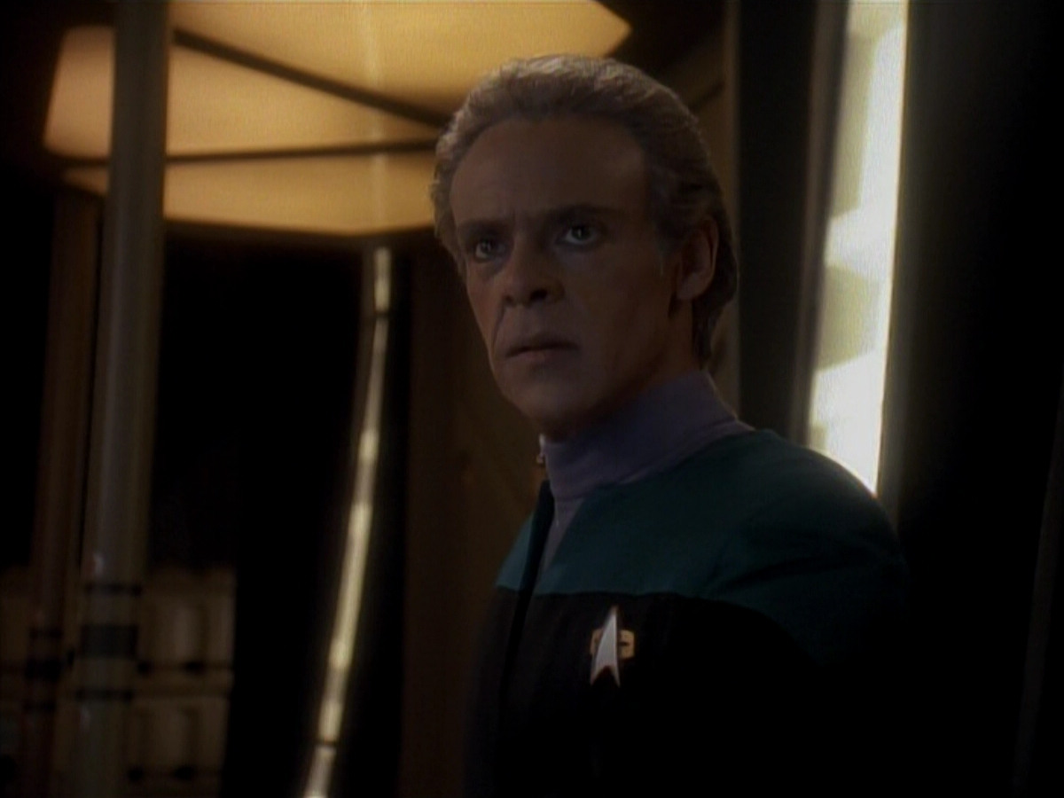 extant_StarTrek_DS9_3x18-DistantVoices_01637.jpg