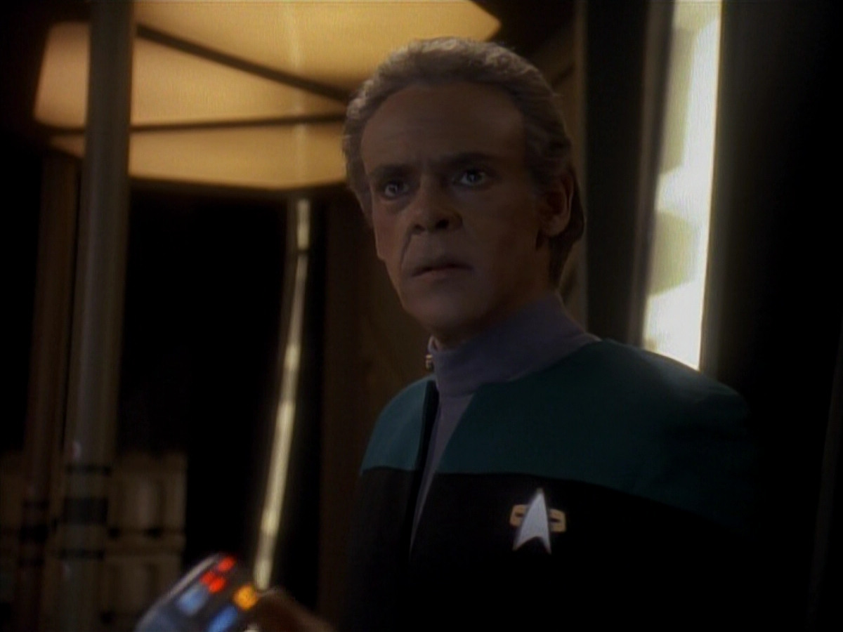 extant_StarTrek_DS9_3x18-DistantVoices_01638.jpg