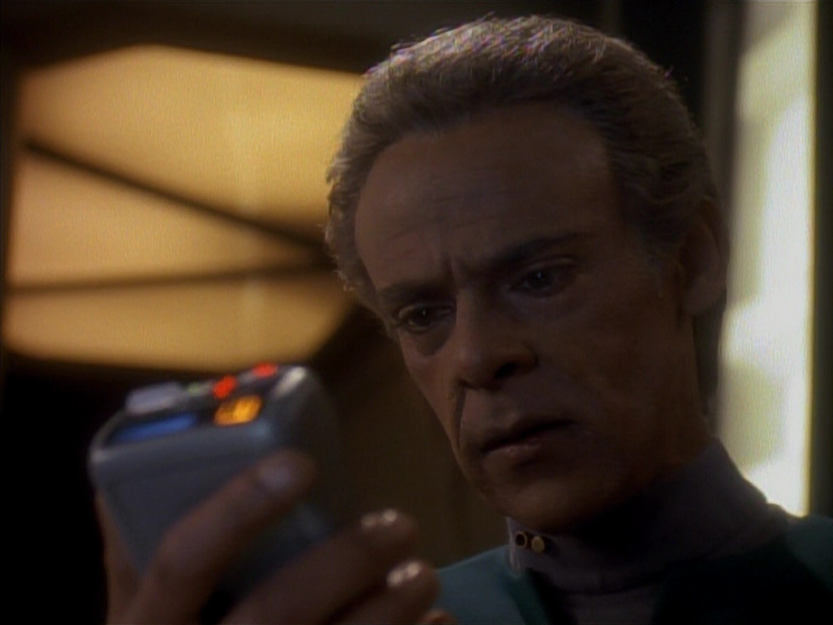 extant_StarTrek_DS9_3x18-DistantVoices_01643.jpg