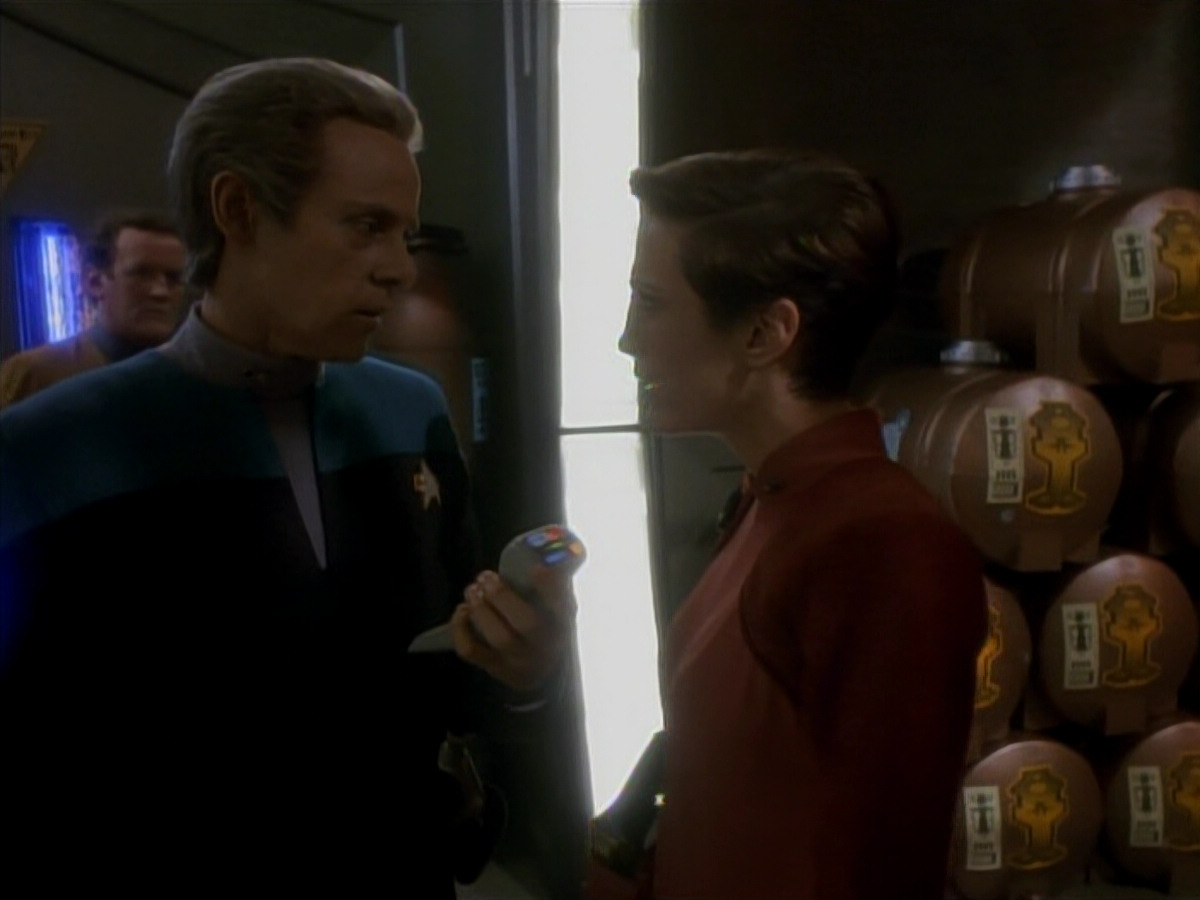extant_StarTrek_DS9_3x18-DistantVoices_01695.jpg