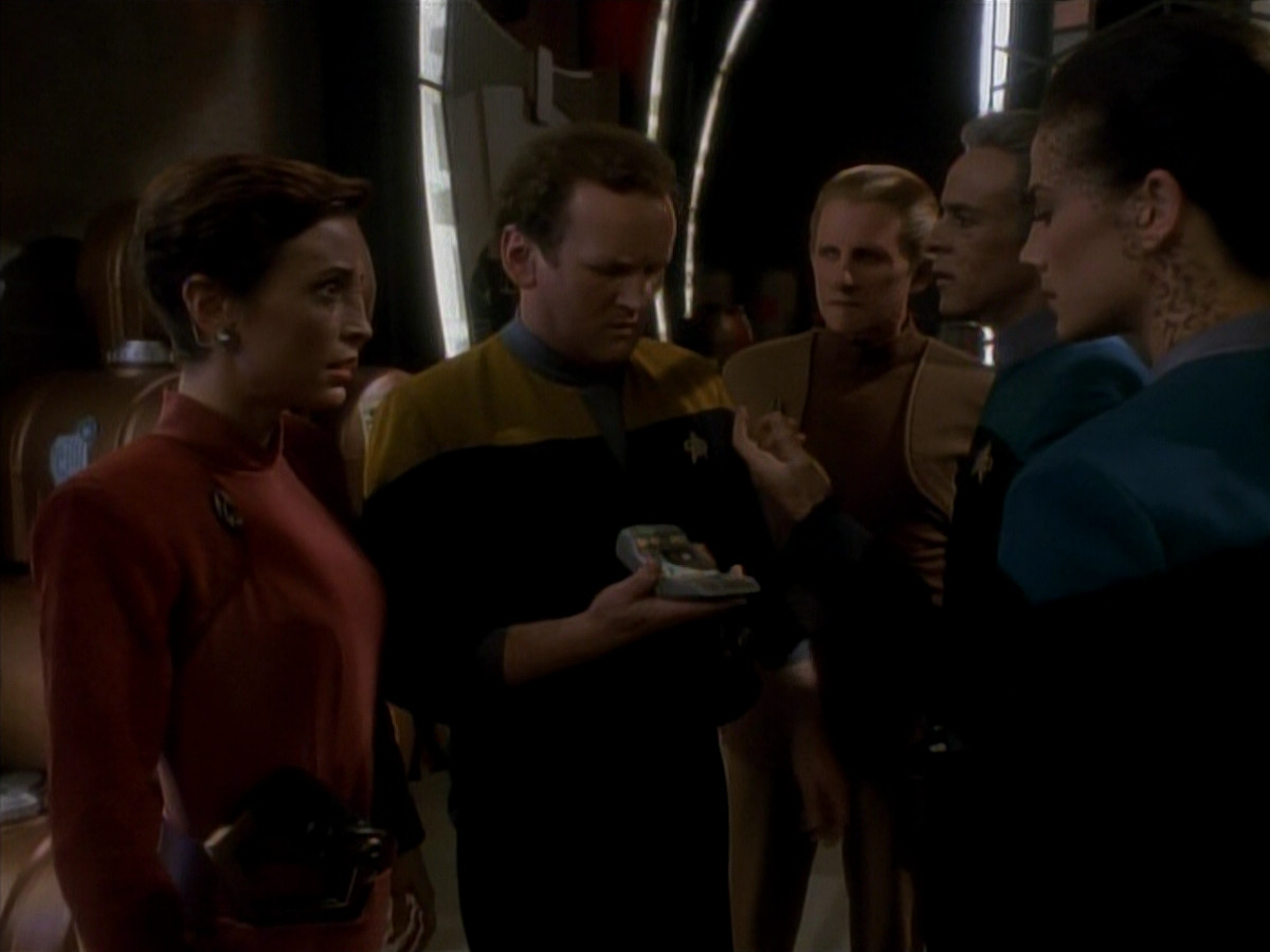 extant_StarTrek_DS9_3x18-DistantVoices_01720.jpg