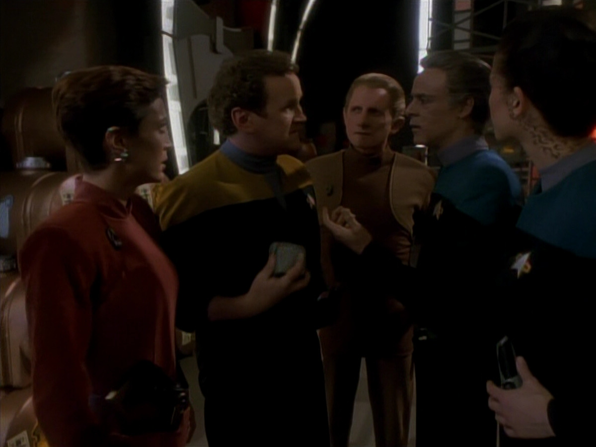 extant_StarTrek_DS9_3x18-DistantVoices_01726.jpg