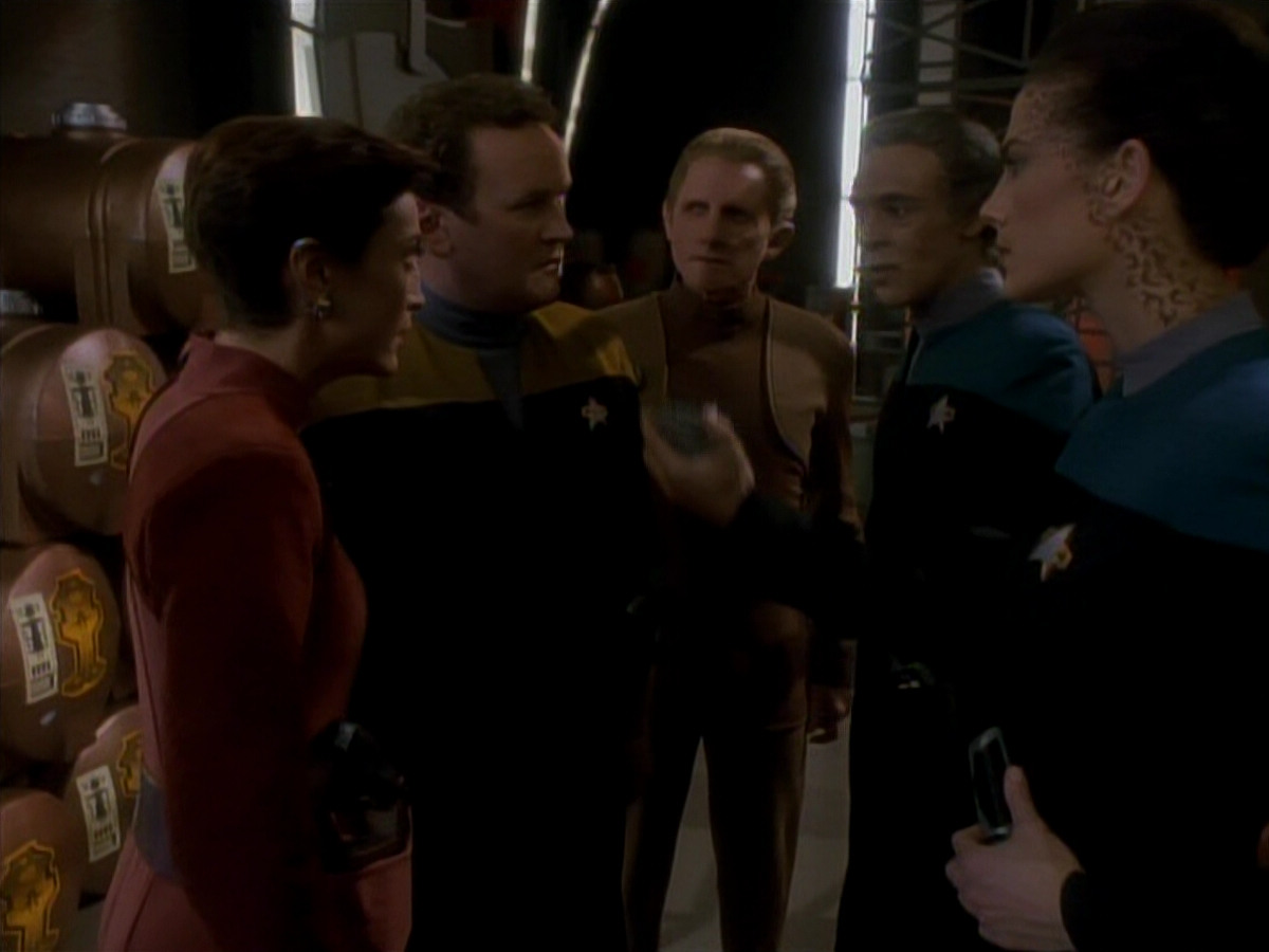 extant_StarTrek_DS9_3x18-DistantVoices_01744.jpg