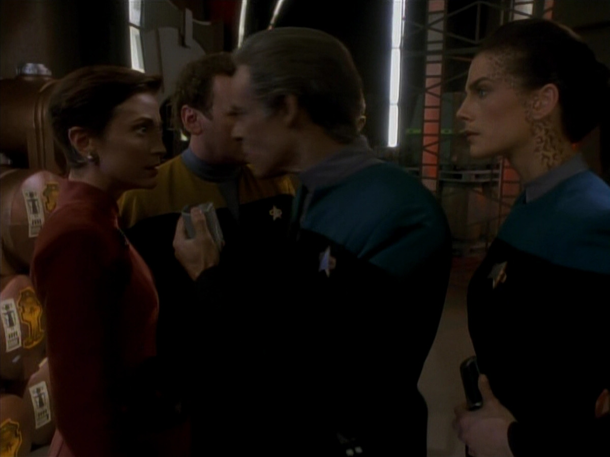 extant_StarTrek_DS9_3x18-DistantVoices_01746.jpg