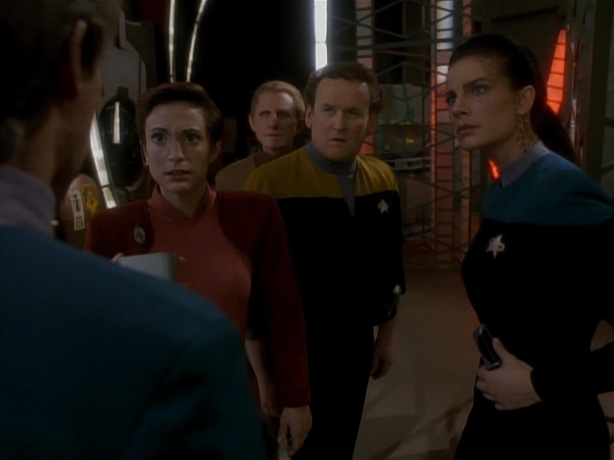 extant_StarTrek_DS9_3x18-DistantVoices_01749.jpg