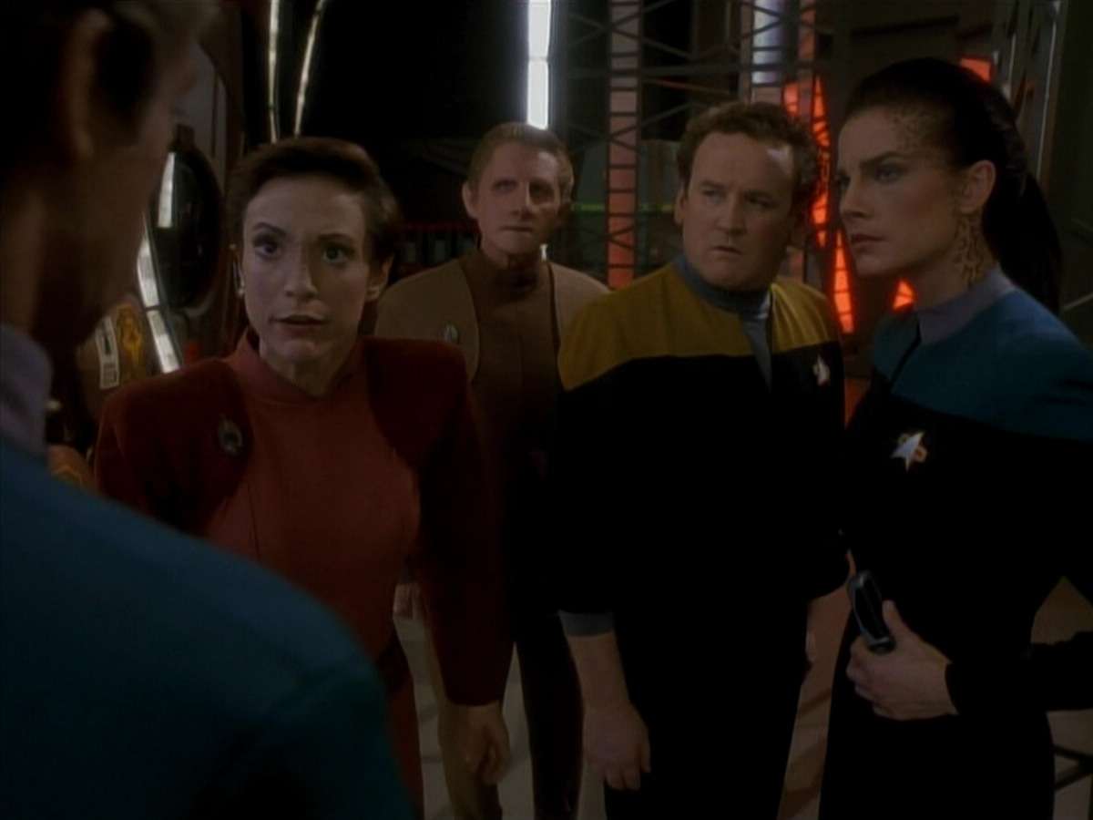 extant_StarTrek_DS9_3x18-DistantVoices_01773.jpg
