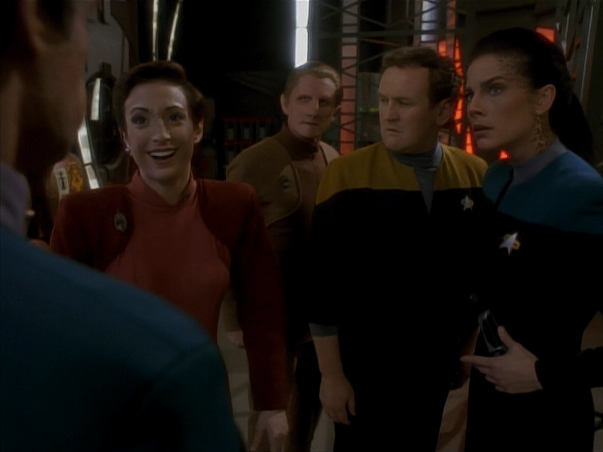 extant_StarTrek_DS9_3x18-DistantVoices_01786.jpg