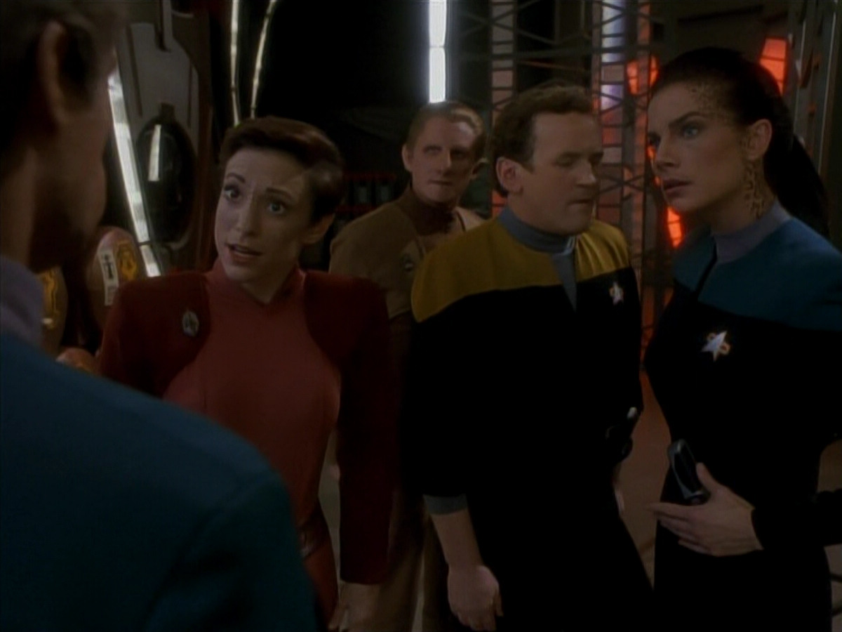 extant_StarTrek_DS9_3x18-DistantVoices_01793.jpg