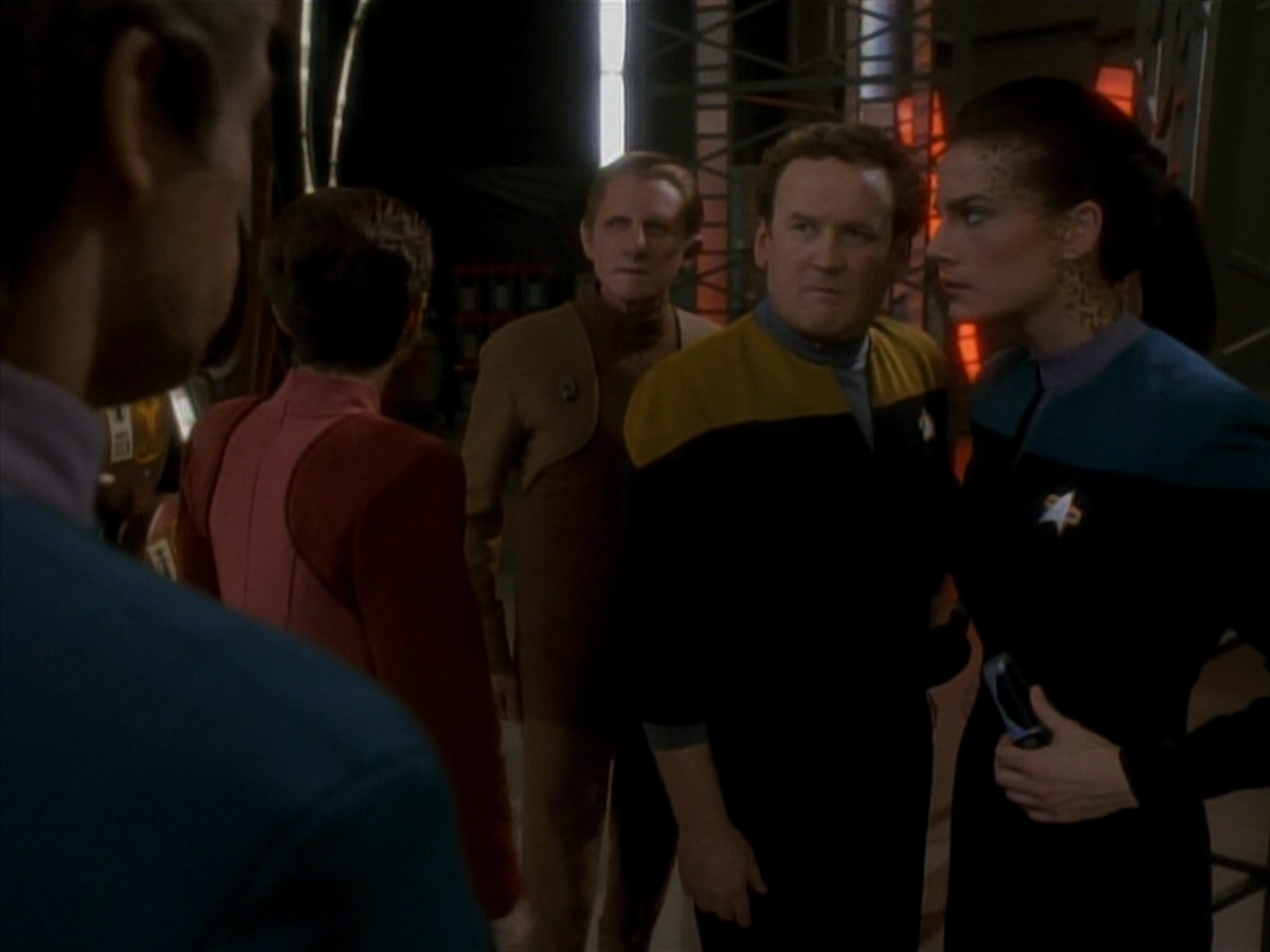 extant_StarTrek_DS9_3x18-DistantVoices_01820.jpg