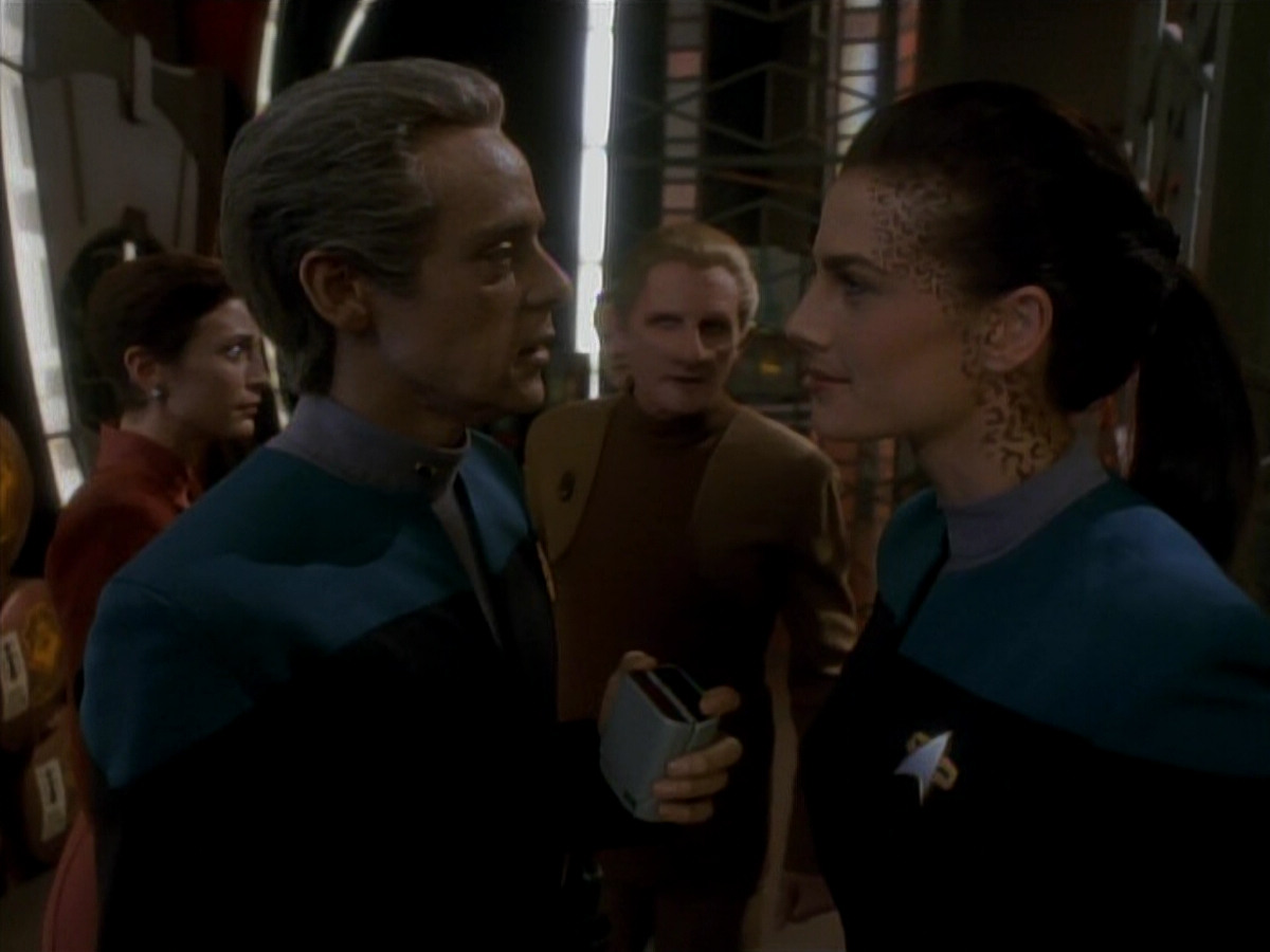 extant_StarTrek_DS9_3x18-DistantVoices_01900.jpg
