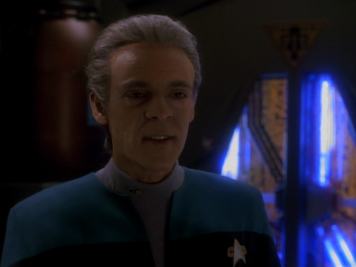 extant_StarTrek_DS9_3x18-DistantVoices_01935.jpg