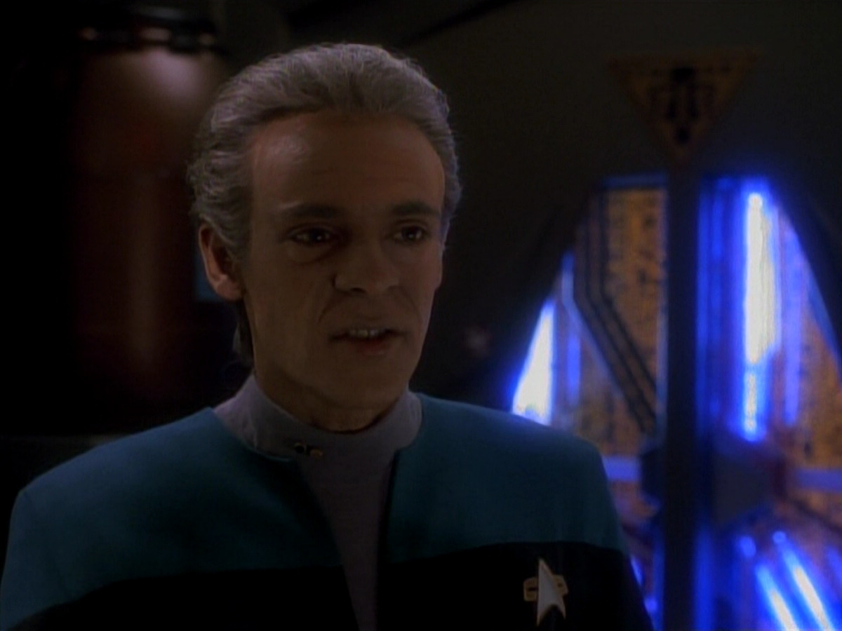extant_StarTrek_DS9_3x18-DistantVoices_01939.jpg
