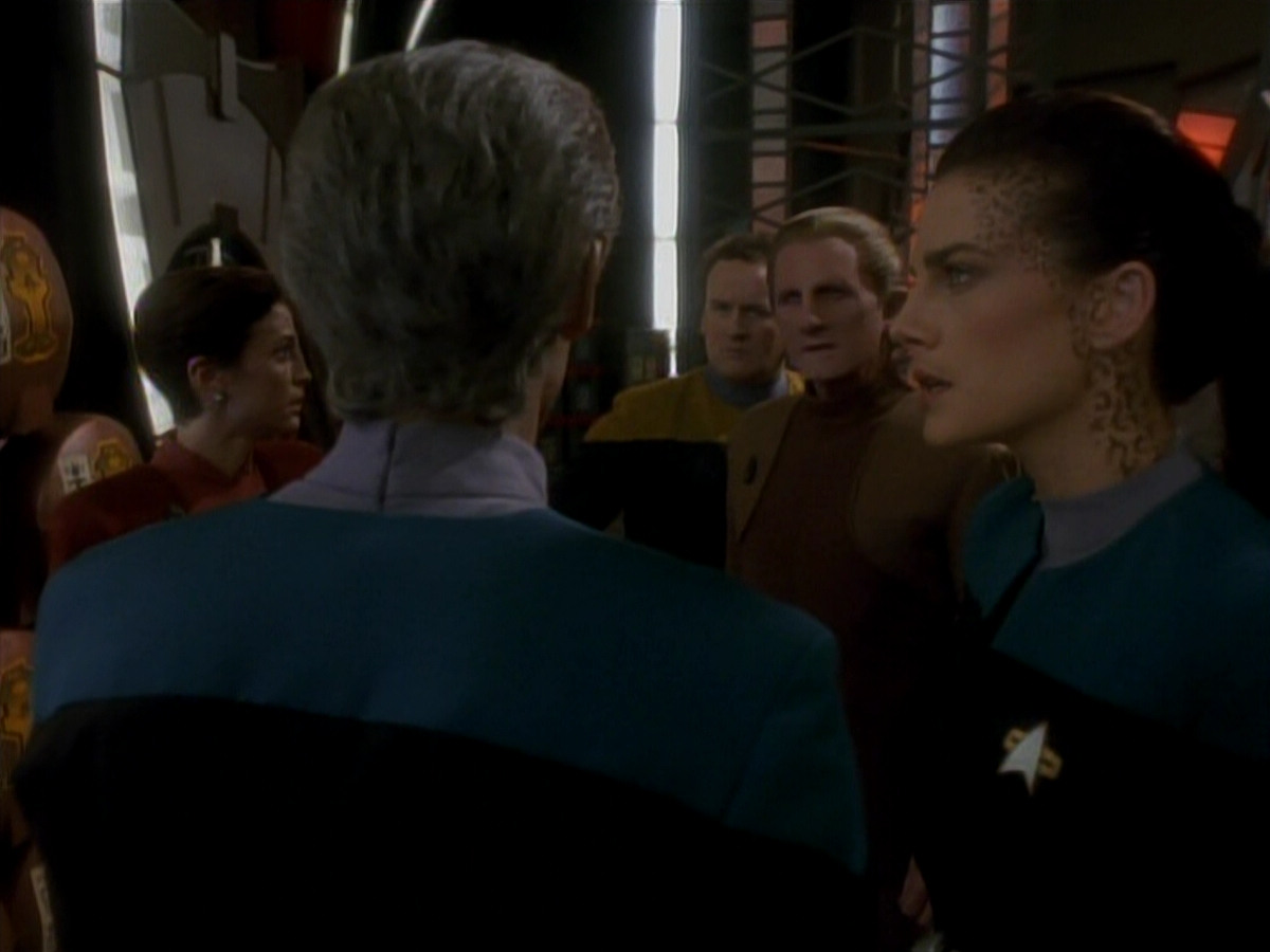 extant_StarTrek_DS9_3x18-DistantVoices_01954.jpg