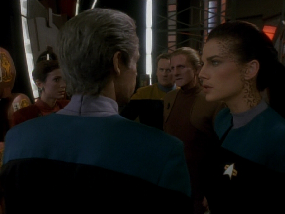 extant_StarTrek_DS9_3x18-DistantVoices_01955.jpg