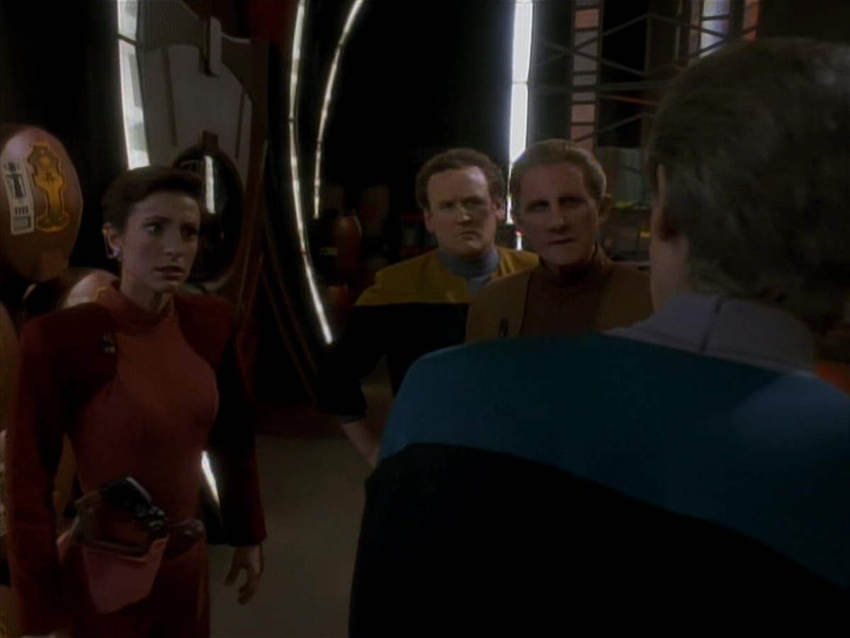 extant_StarTrek_DS9_3x18-DistantVoices_01961.jpg