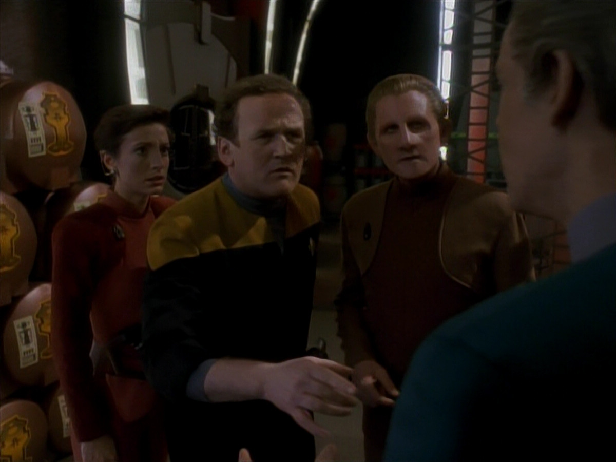 extant_StarTrek_DS9_3x18-DistantVoices_01967.jpg