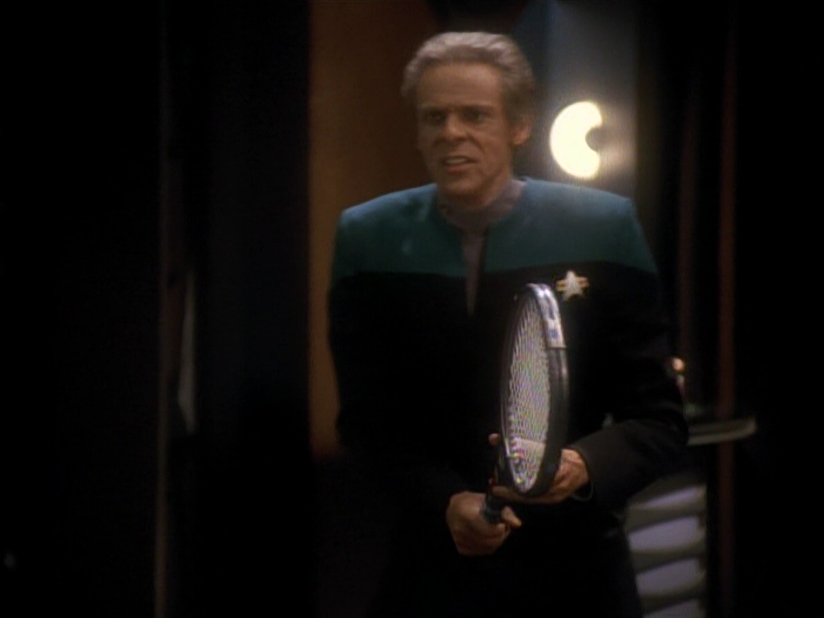 extant_StarTrek_DS9_3x18-DistantVoices_01995.jpg