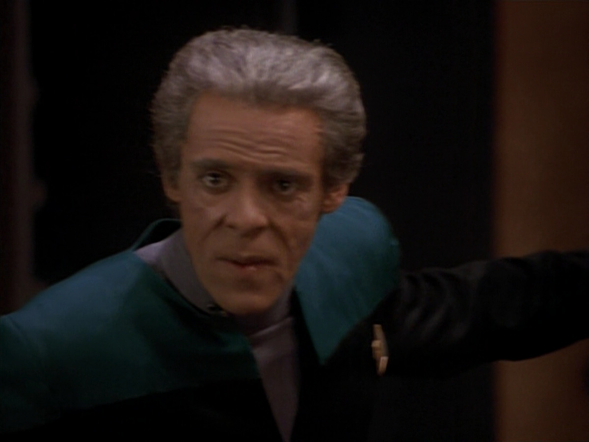 extant_StarTrek_DS9_3x18-DistantVoices_02050.jpg