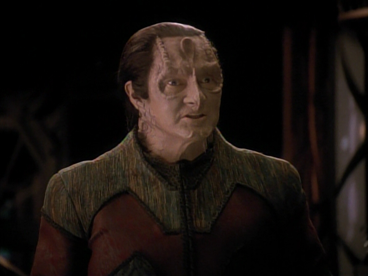 extant_StarTrek_DS9_3x18-DistantVoices_02056.jpg