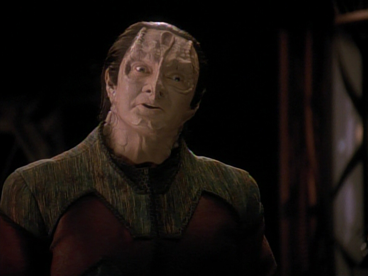 extant_StarTrek_DS9_3x18-DistantVoices_02069.jpg