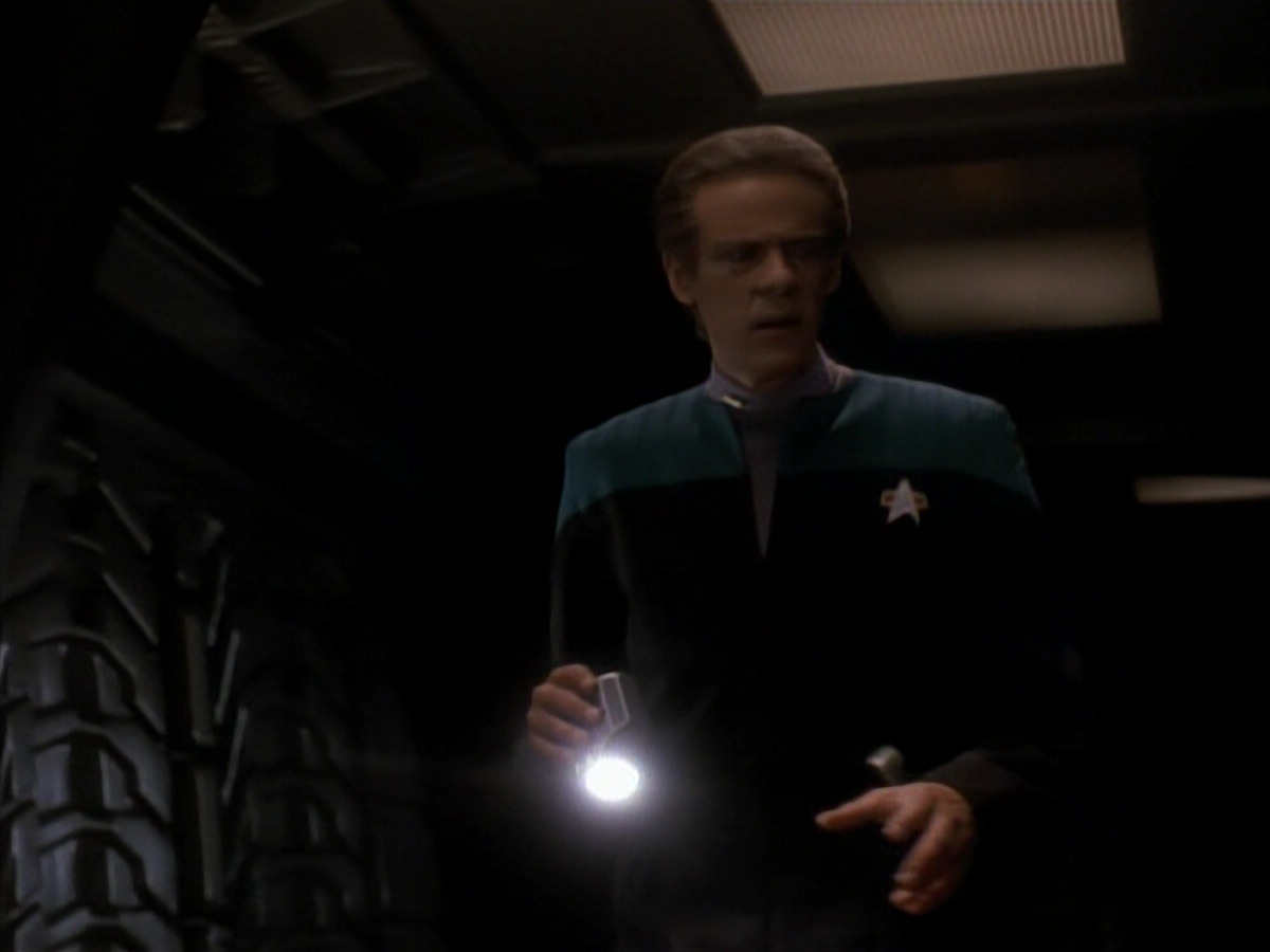 extant_StarTrek_DS9_3x18-DistantVoices_02099.jpg