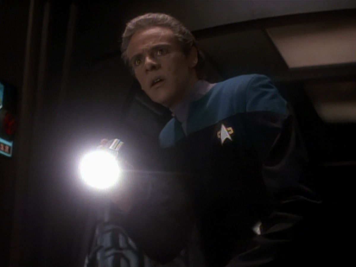 extant_StarTrek_DS9_3x18-DistantVoices_02107.jpg