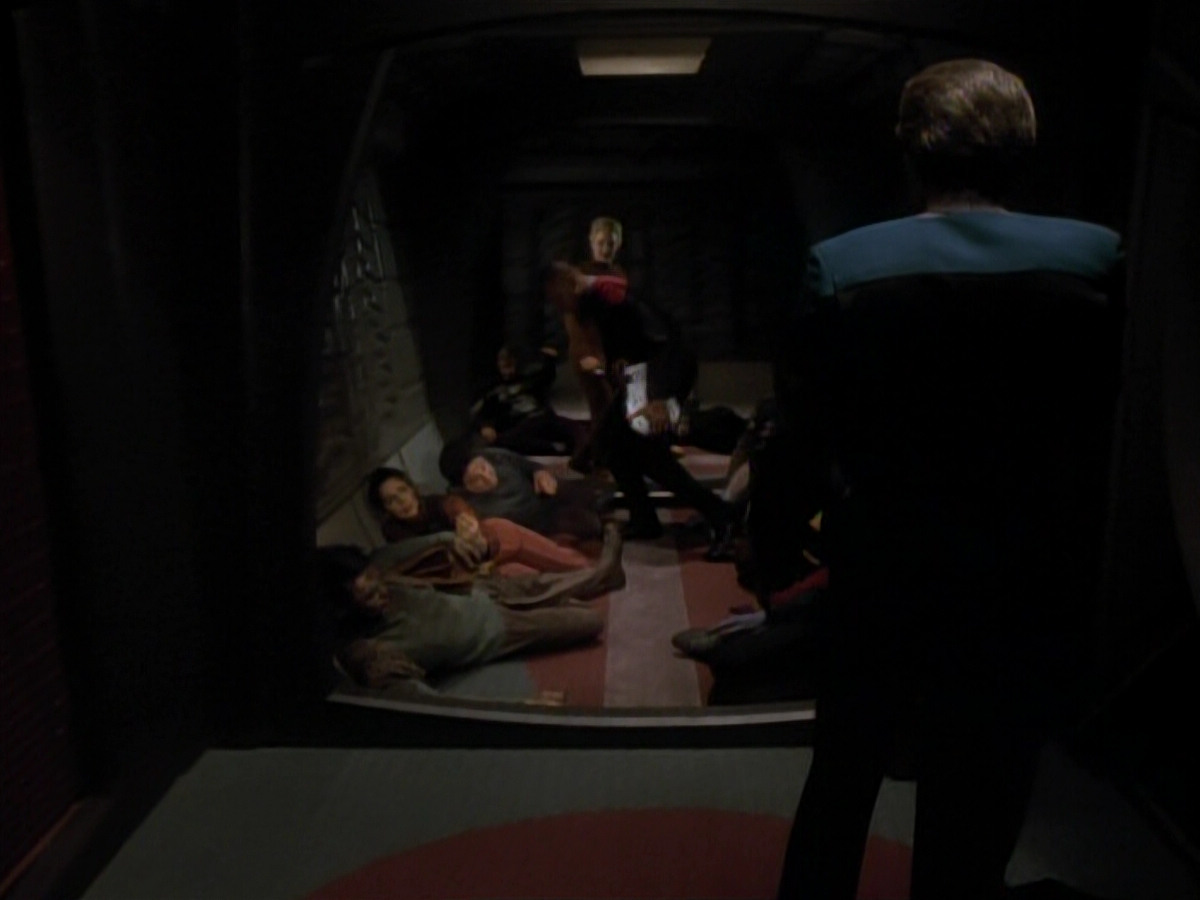extant_StarTrek_DS9_3x18-DistantVoices_02109.jpg