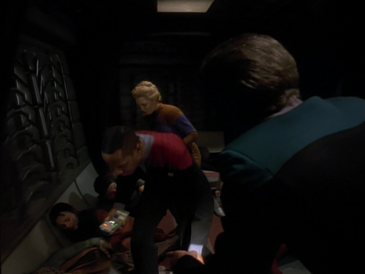 extant_StarTrek_DS9_3x18-DistantVoices_02129.jpg