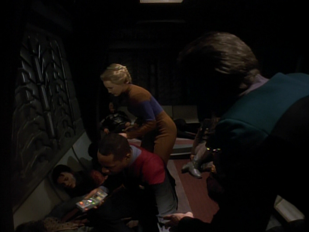 extant_StarTrek_DS9_3x18-DistantVoices_02130.jpg