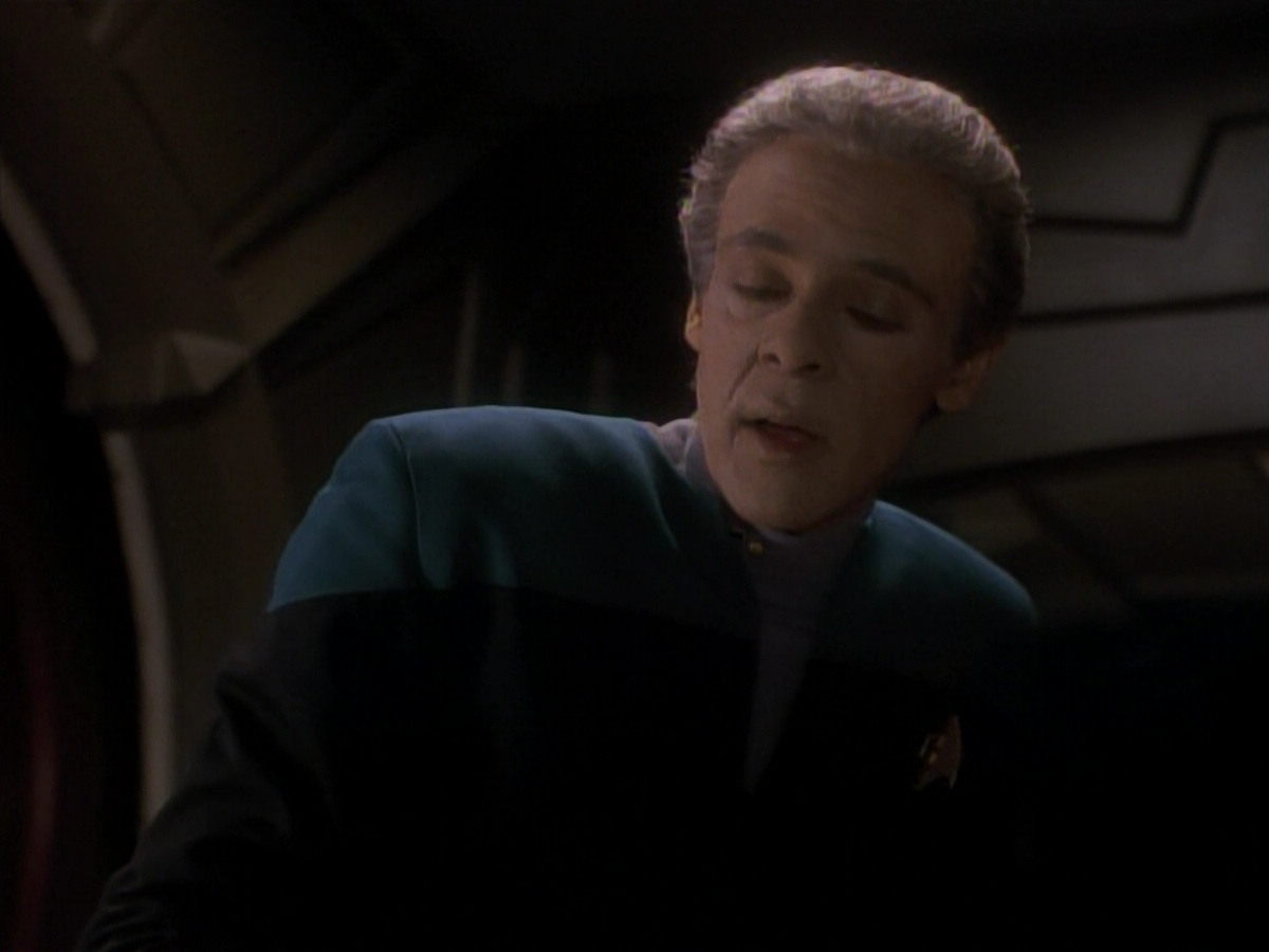 extant_StarTrek_DS9_3x18-DistantVoices_02167.jpg