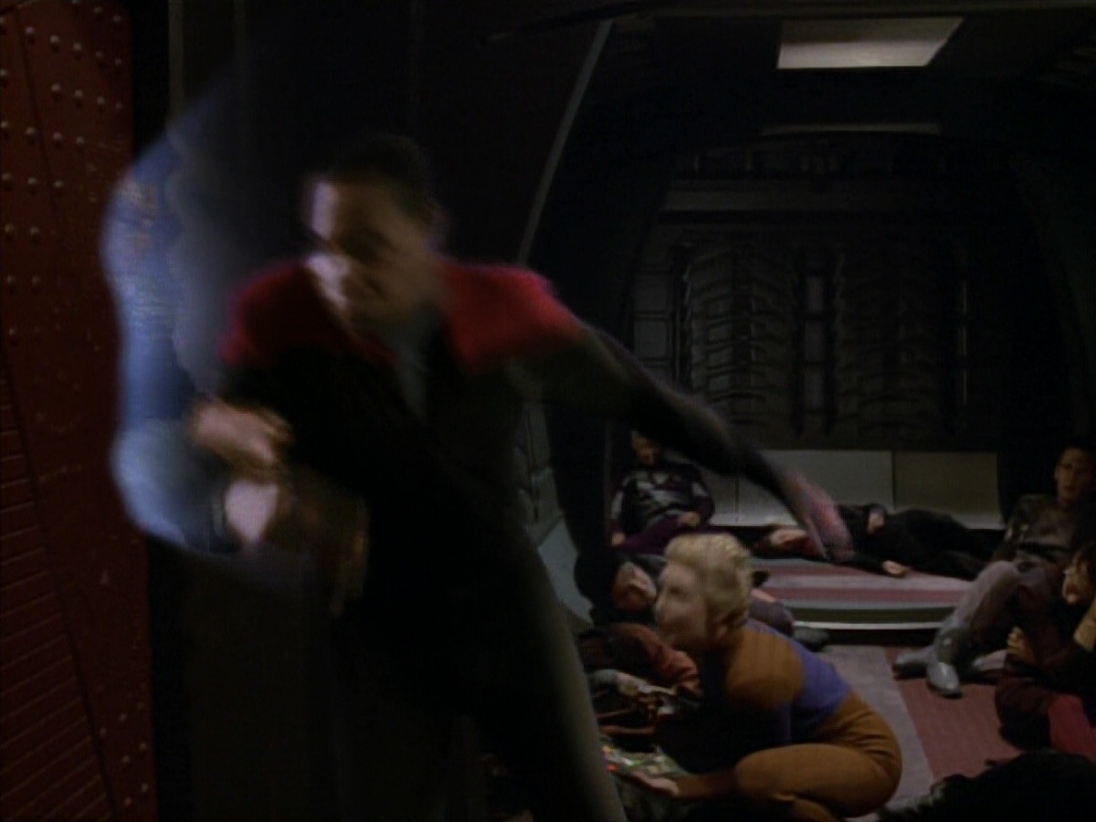 extant_StarTrek_DS9_3x18-DistantVoices_02184.jpg