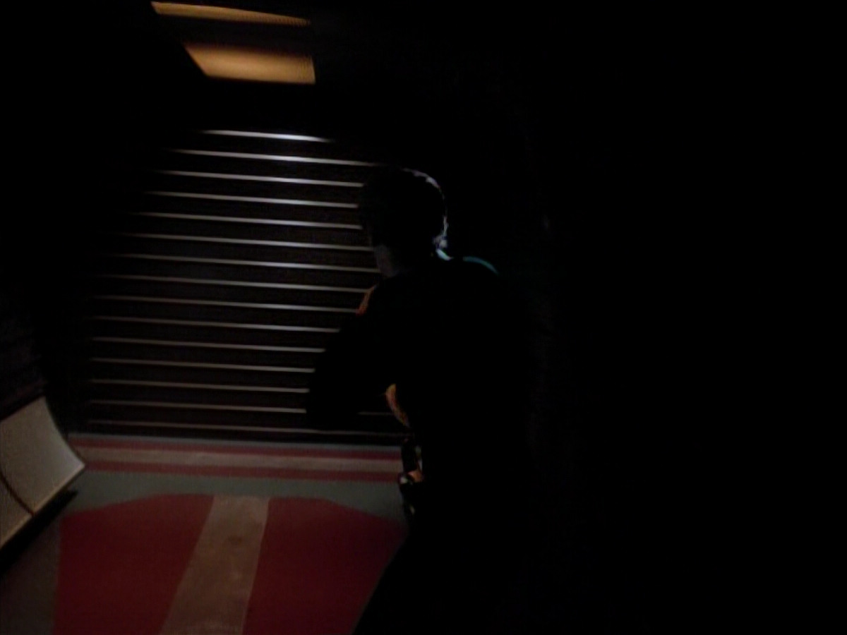 extant_StarTrek_DS9_3x18-DistantVoices_02206.jpg