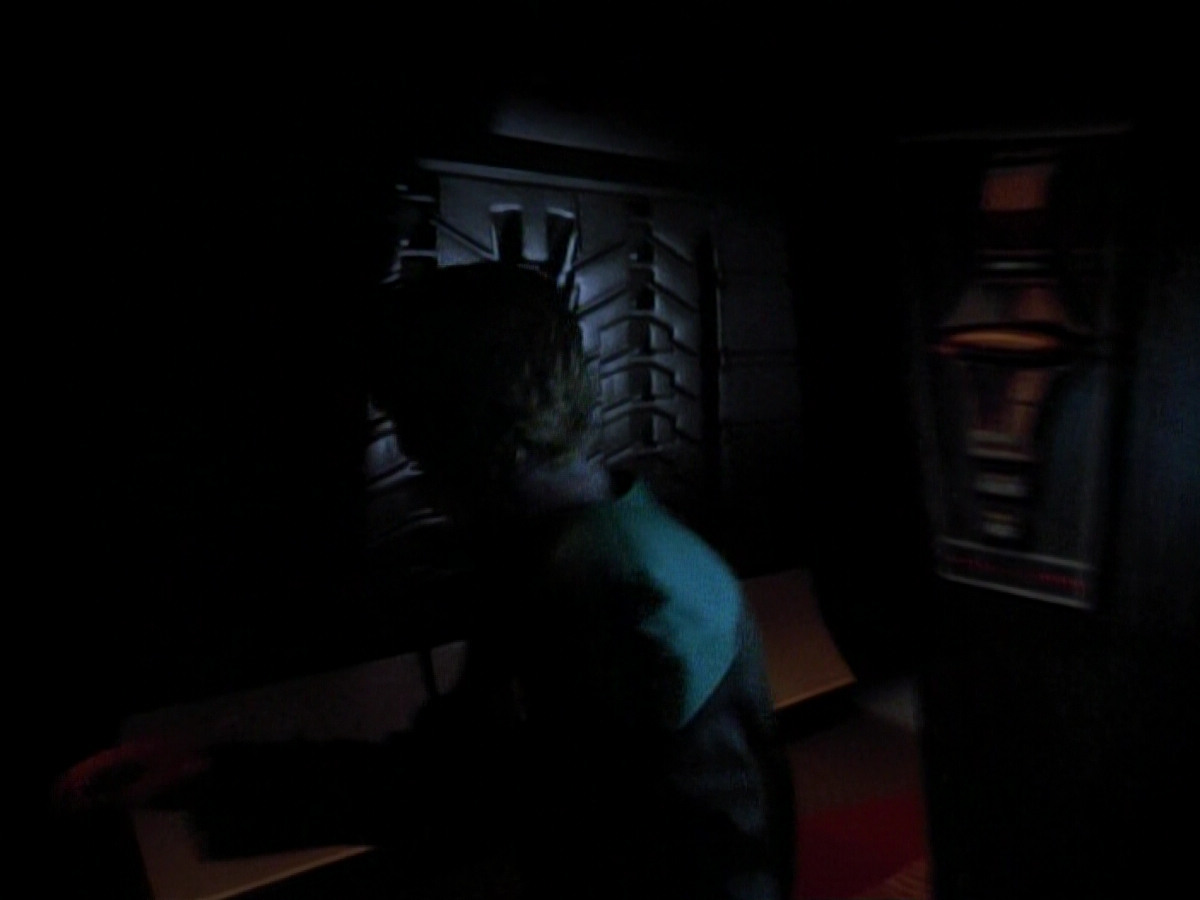 extant_StarTrek_DS9_3x18-DistantVoices_02209.jpg