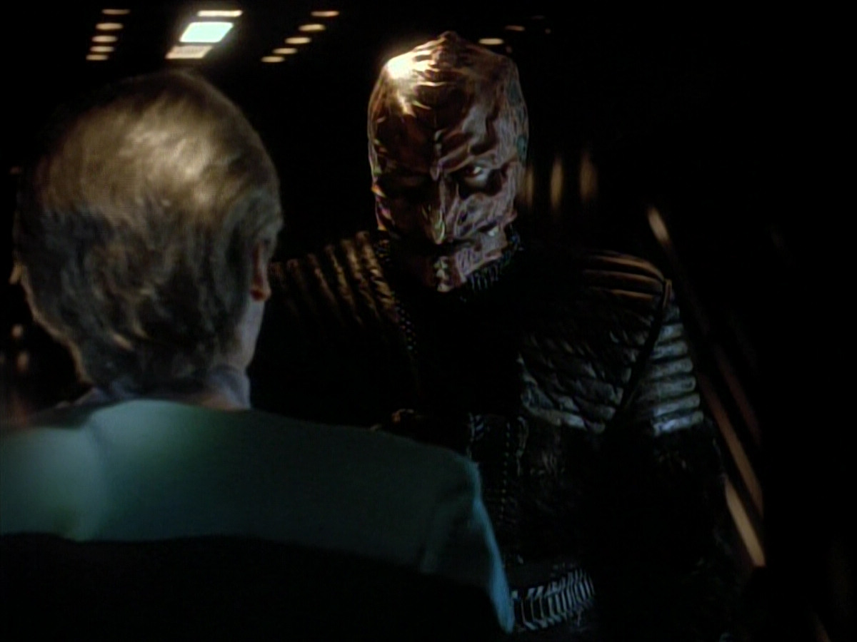 extant_StarTrek_DS9_3x18-DistantVoices_02212.jpg