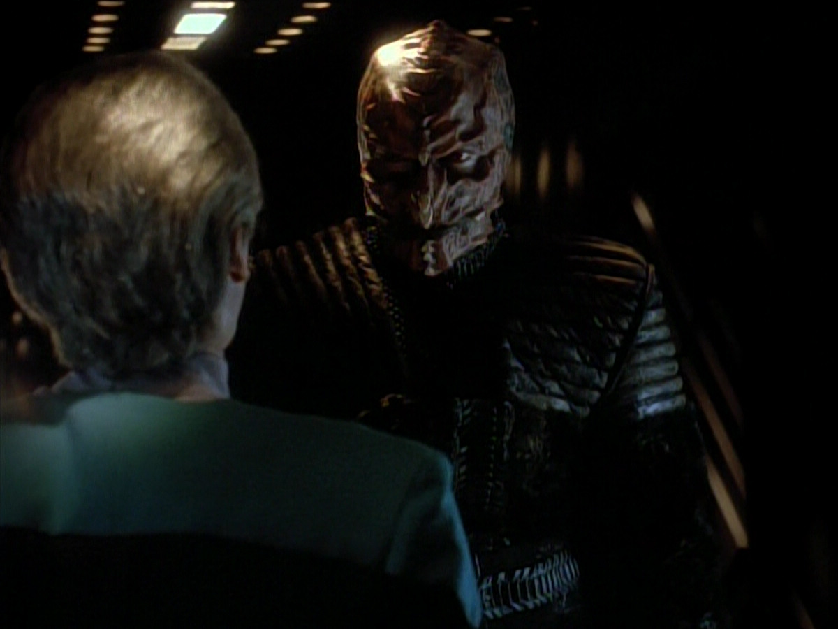 extant_StarTrek_DS9_3x18-DistantVoices_02213.jpg
