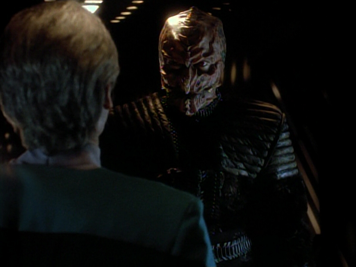 extant_StarTrek_DS9_3x18-DistantVoices_02215.jpg