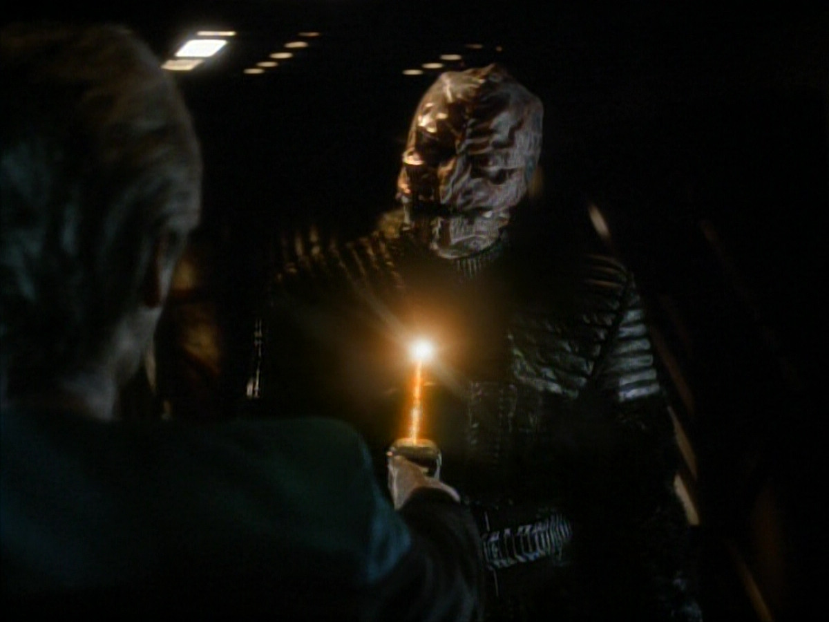 extant_StarTrek_DS9_3x18-DistantVoices_02222.jpg