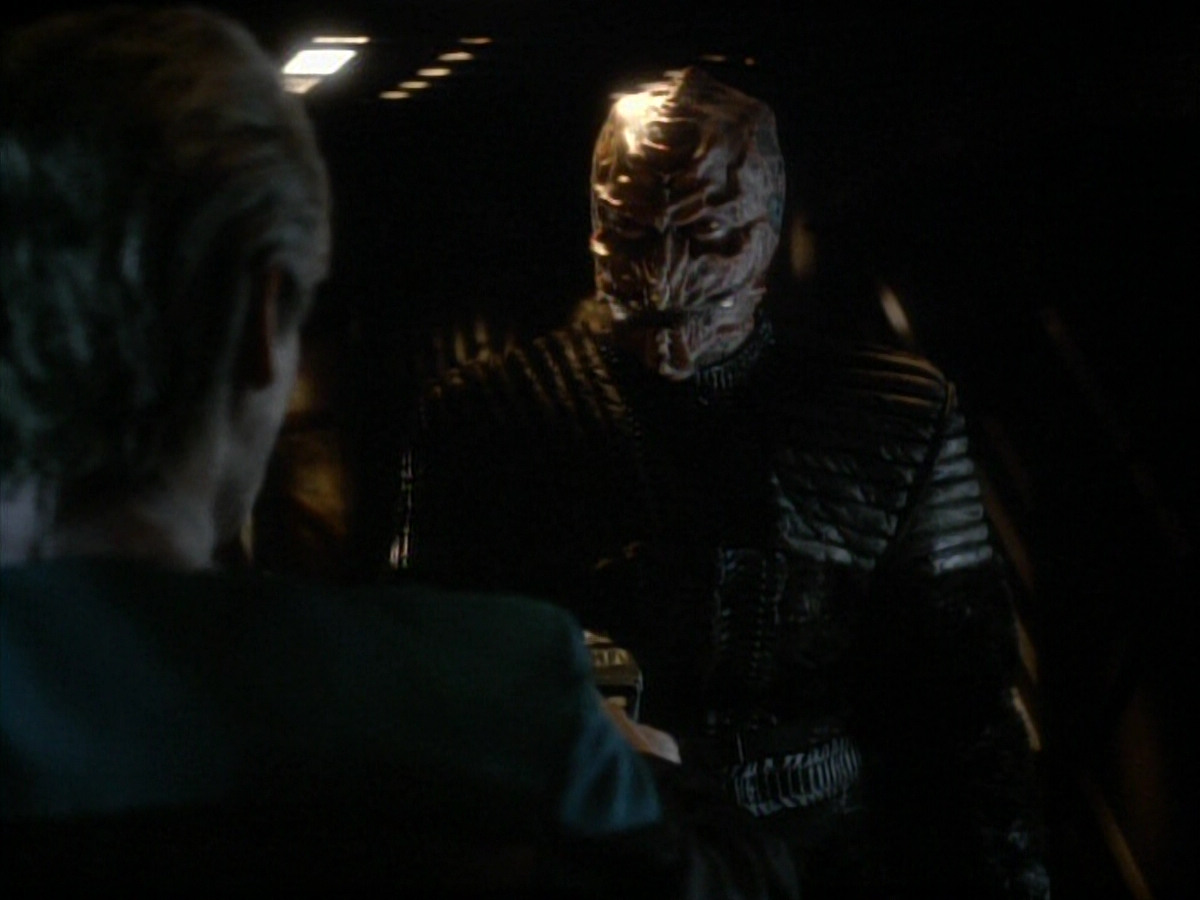 extant_StarTrek_DS9_3x18-DistantVoices_02225.jpg