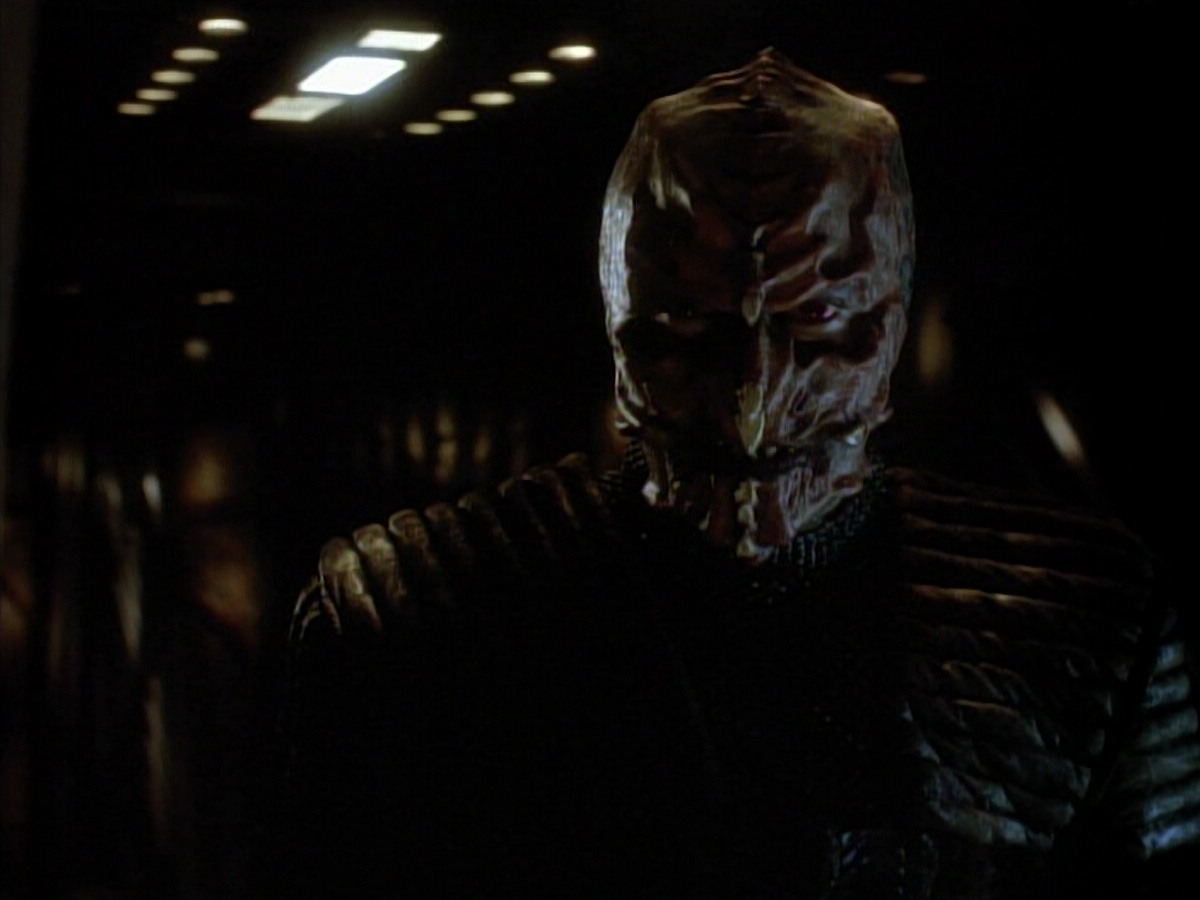 extant_StarTrek_DS9_3x18-DistantVoices_02231.jpg