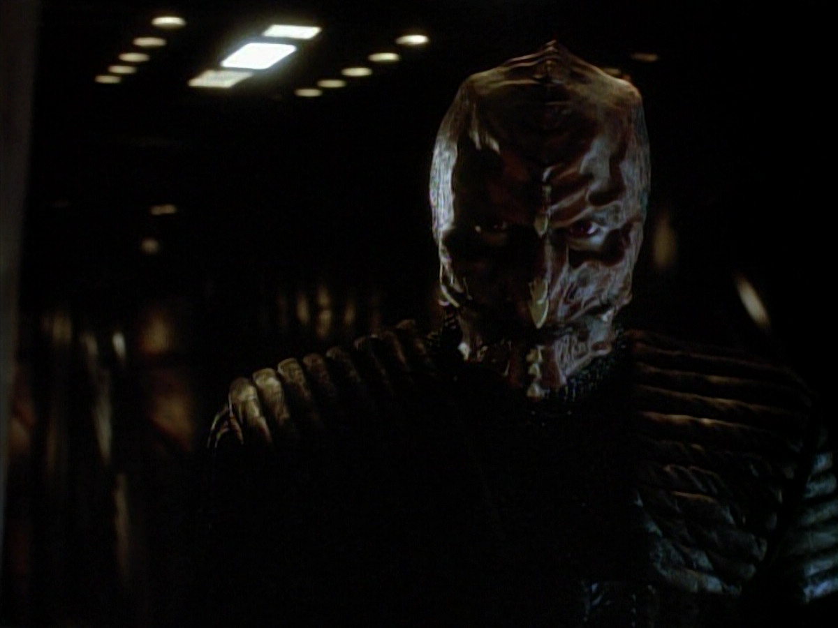 extant_StarTrek_DS9_3x18-DistantVoices_02242.jpg